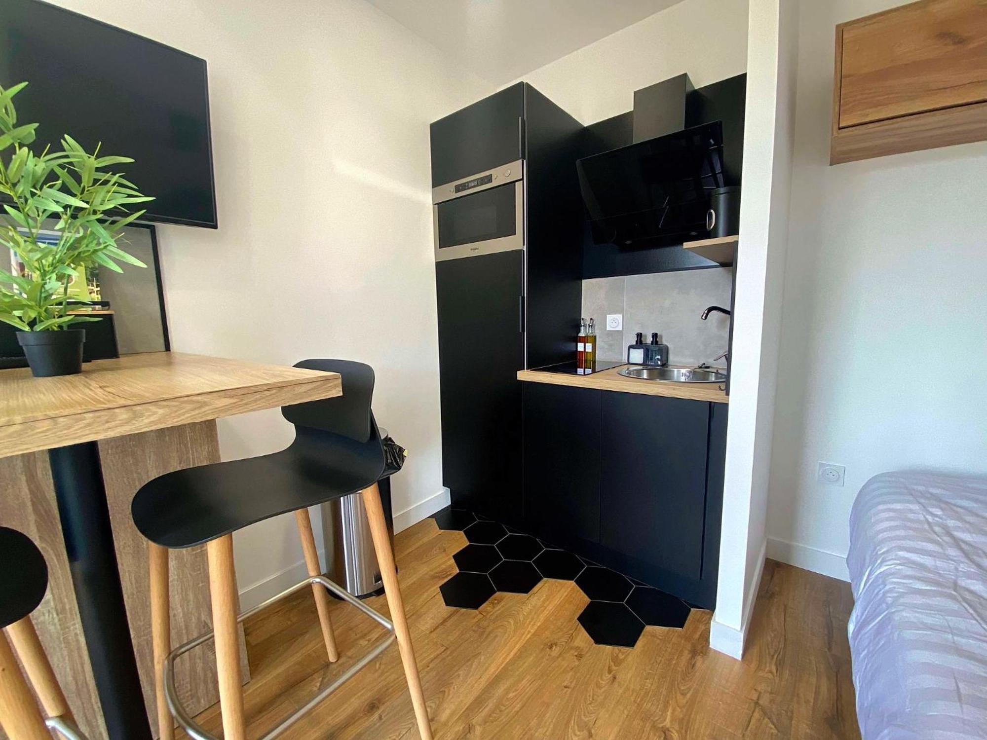 Studio Premium, A 50M Du Lac D'Ardres Avec Terrasse Exterior photo